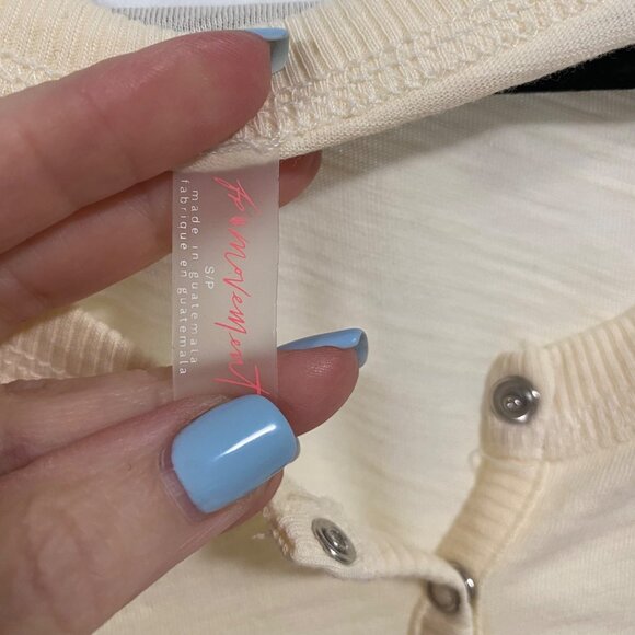 Free People Movement Winner Layer Top NWT Size S - Picture 4 of 9